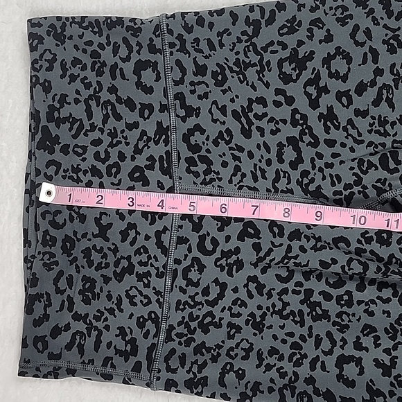 Athleta Elevation Ultra High Rise Leopard Print Athletic Leggings - Picture 5 of 14